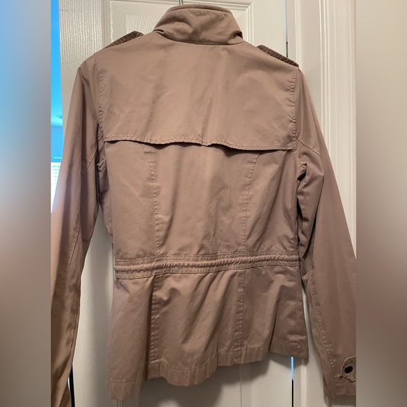 Woman’s Jacket - Picture 4 of 4